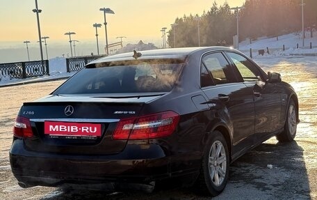 Mercedes-Benz E-Класс, 2011 год, 1 240 000 рублей, 4 фотография