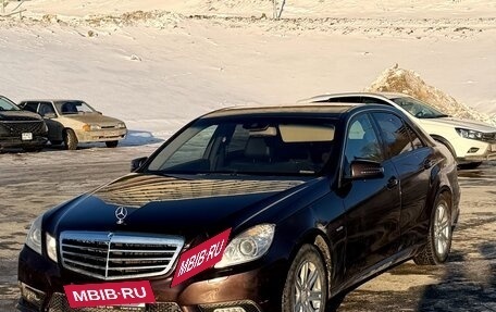 Mercedes-Benz E-Класс, 2011 год, 1 240 000 рублей, 5 фотография