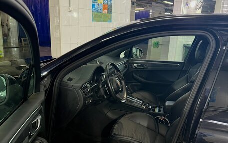 Porsche Macan I рестайлинг, 2022 год, 6 500 000 рублей, 5 фотография