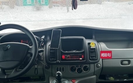 Renault Trafic, 2011 год, 1 550 000 рублей, 7 фотография