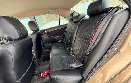 Toyota Avensis III рестайлинг, 2003 год, 475 000 рублей, 8 фотография