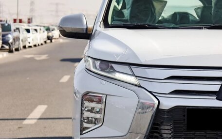 Mitsubishi Pajero Sport III рестайлинг, 2024 год, 3 732 000 рублей, 4 фотография