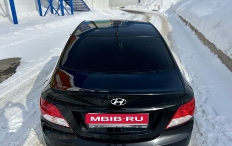Hyundai Solaris II рестайлинг, 2013 год, 855 000 рублей, 11 фотография
