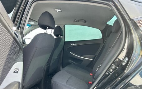 Hyundai Solaris II рестайлинг, 2013 год, 855 000 рублей, 20 фотография