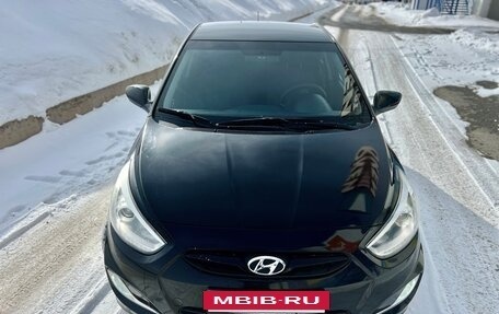 Hyundai Solaris II рестайлинг, 2013 год, 855 000 рублей, 12 фотография