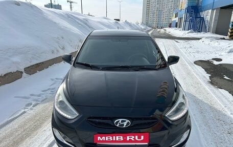 Hyundai Solaris II рестайлинг, 2013 год, 855 000 рублей, 38 фотография