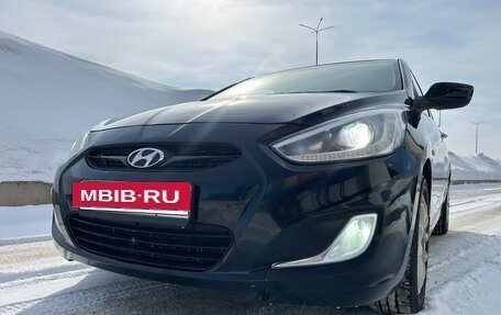 Hyundai Solaris II рестайлинг, 2013 год, 855 000 рублей, 39 фотография