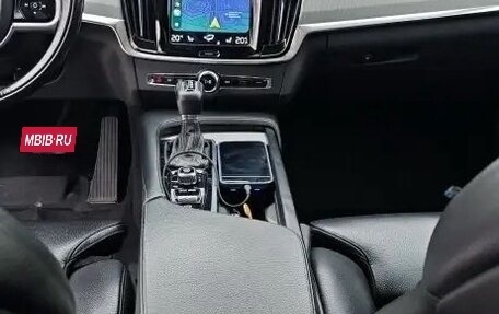 Volvo S90 II рестайлинг, 2017 год, 2 500 000 рублей, 13 фотография