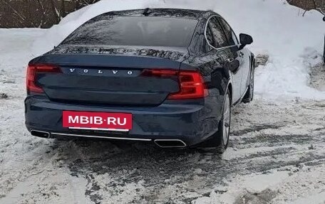 Volvo S90 II рестайлинг, 2017 год, 2 500 000 рублей, 7 фотография
