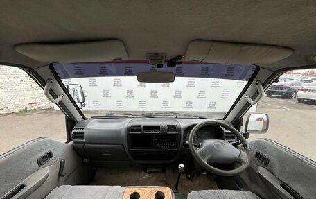 Mazda Bongo IV, 2002 год, 299 900 рублей, 15 фотография