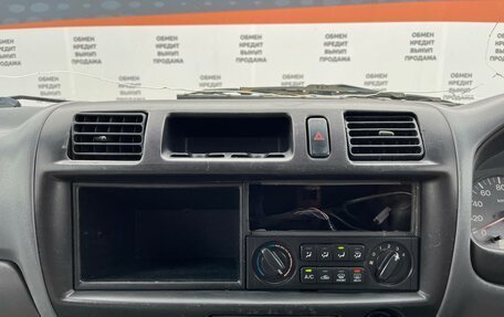 Mazda Bongo IV, 2002 год, 299 900 рублей, 17 фотография