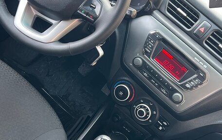 KIA Rio III рестайлинг, 2013 год, 750 000 рублей, 9 фотография