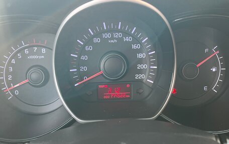 KIA Rio III рестайлинг, 2013 год, 750 000 рублей, 15 фотография