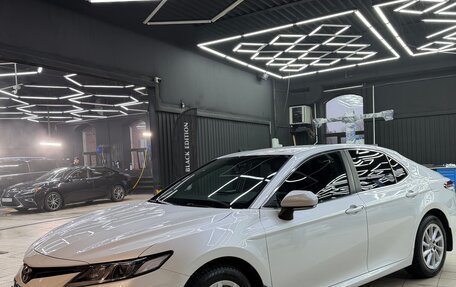 Toyota Camry, 2021 год, 3 100 000 рублей, 5 фотография