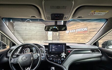 Toyota Camry, 2021 год, 3 100 000 рублей, 8 фотография