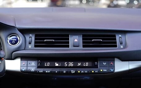 Lexus CT I рестайлинг, 2021 год, 2 300 000 рублей, 10 фотография