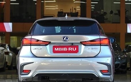 Lexus CT I рестайлинг, 2021 год, 2 300 000 рублей, 2 фотография
