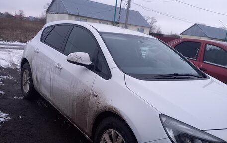 Opel Astra J, 2012 год, 700 000 рублей, 1 фотография