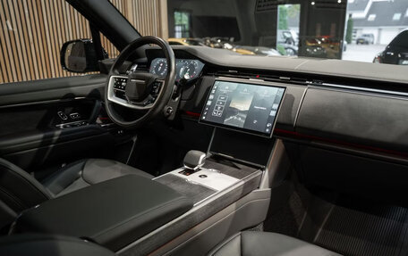 Land Rover Range Rover IV рестайлинг, 2025 год, 16 800 000 рублей, 9 фотография