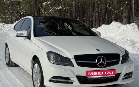 Mercedes-Benz C-Класс, 2012 год, 1 600 000 рублей, 2 фотография