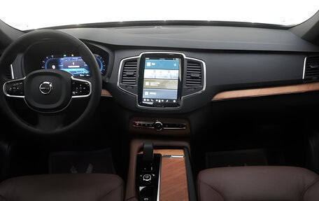 Volvo XC90 II рестайлинг, 2024 год, 7 490 000 рублей, 8 фотография