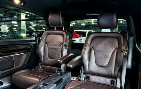 Mercedes-Benz V-Класс, 2016 год, 4 949 000 рублей, 26 фотография