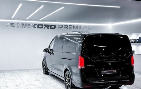 Mercedes-Benz V-Класс, 2016 год, 4 949 000 рублей, 29 фотография