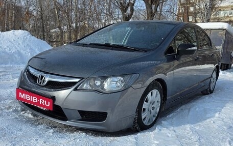 Honda Civic VIII, 2010 год, 1 350 000 рублей, 2 фотография