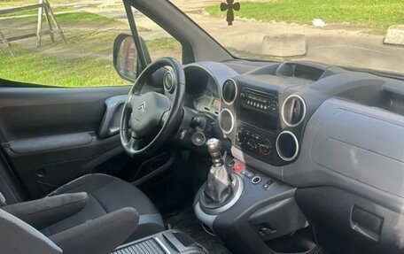 Citroen Berlingo II рестайлинг, 2011 год, 650 000 рублей, 5 фотография