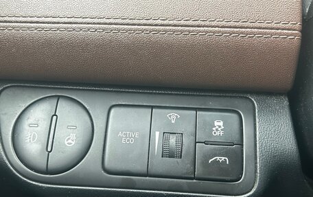 Hyundai Grand Starex Grand Starex I рестайлинг 2, 2020 год, 4 450 000 рублей, 7 фотография