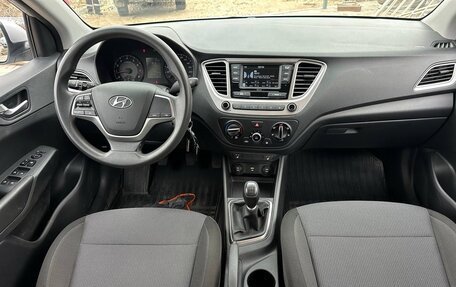 Hyundai Solaris II рестайлинг, 2020 год, 1 720 000 рублей, 20 фотография