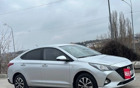 Hyundai Solaris II рестайлинг, 2020 год, 1 720 000 рублей, 3 фотография