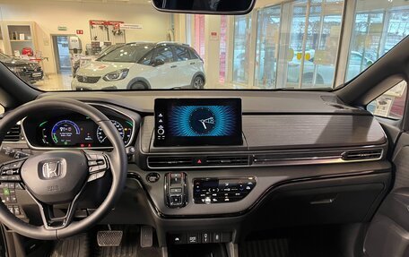 Honda Odyssey IV, 2024 год, 8 000 000 рублей, 18 фотография