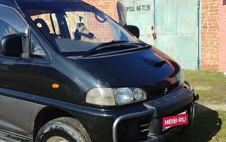 Mitsubishi Delica IV, 1999 год, 1 500 000 рублей, 2 фотография