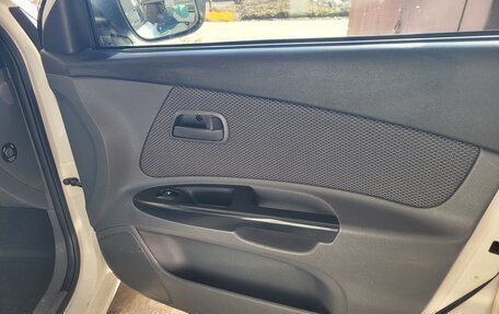 KIA Rio II, 2011 год, 650 000 рублей, 6 фотография