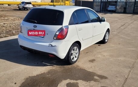 KIA Rio II, 2011 год, 650 000 рублей, 4 фотография