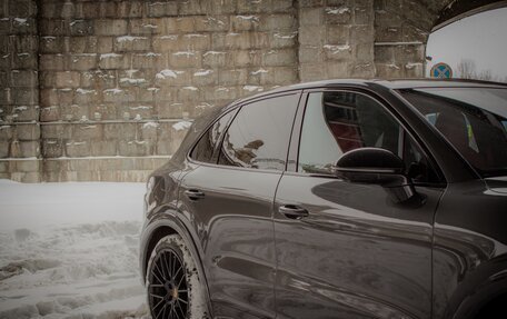 Porsche Cayenne III, 2021 год, 10 700 000 рублей, 14 фотография