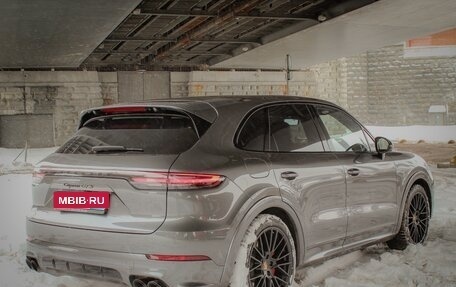 Porsche Cayenne III, 2021 год, 10 700 000 рублей, 12 фотография