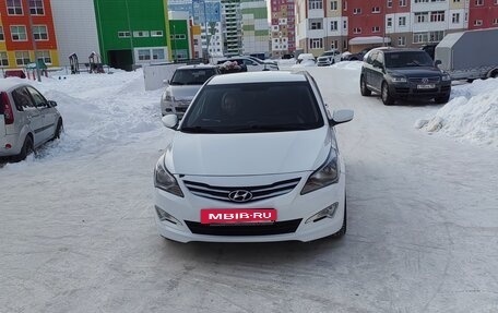 Hyundai Solaris II рестайлинг, 2014 год, 1 100 000 рублей, 4 фотография