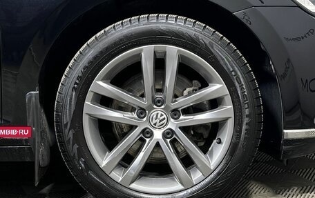 Volkswagen Passat B8 рестайлинг, 2017 год, 1 697 000 рублей, 8 фотография