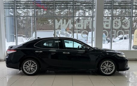 Toyota Camry, 2018 год, 2 950 000 рублей, 4 фотография