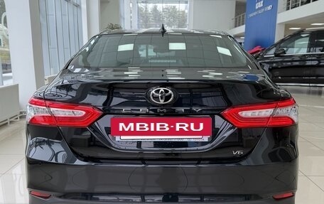 Toyota Camry, 2018 год, 2 950 000 рублей, 6 фотография