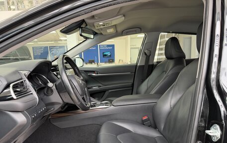 Toyota Camry, 2018 год, 2 950 000 рублей, 18 фотография