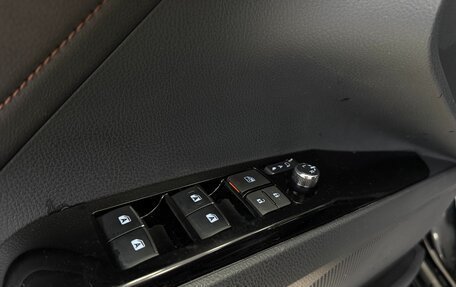 Toyota Camry, 2018 год, 2 950 000 рублей, 11 фотография