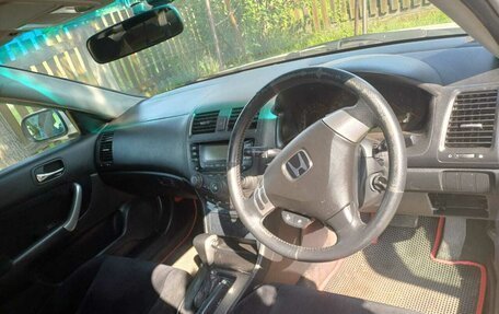 Honda Accord VII рестайлинг, 2002 год, 700 000 рублей, 10 фотография