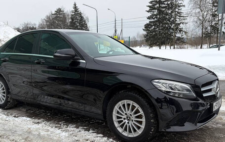 Mercedes-Benz C-Класс, 2018 год, 2 350 000 рублей, 4 фотография