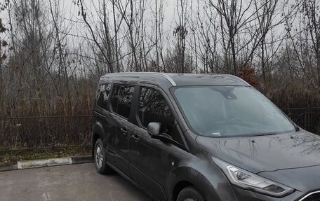 Ford Tourneo Connect II рестайлинг, 2019 год, 1 950 000 рублей, 2 фотография