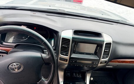 Toyota Land Cruiser Prado 120 рестайлинг, 2006 год, 1 600 000 рублей, 9 фотография