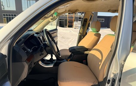 Toyota Land Cruiser Prado 120 рестайлинг, 2006 год, 1 600 000 рублей, 19 фотография