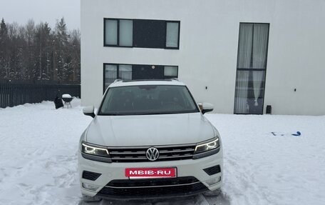 Volkswagen Tiguan II, 2017 год, 2 050 000 рублей, 5 фотография